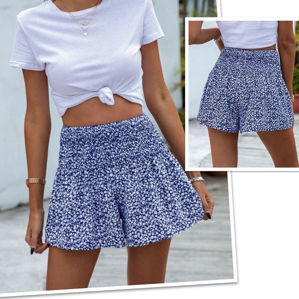 Ditsy Floral Shirred Wide Leg Shorts. Size 8